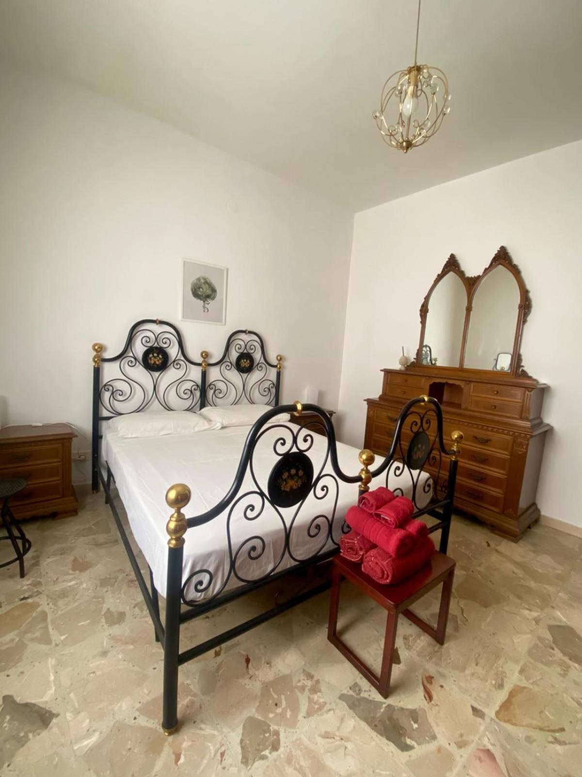 Amita House Apartment Syracuse Ngoại thất bức ảnh